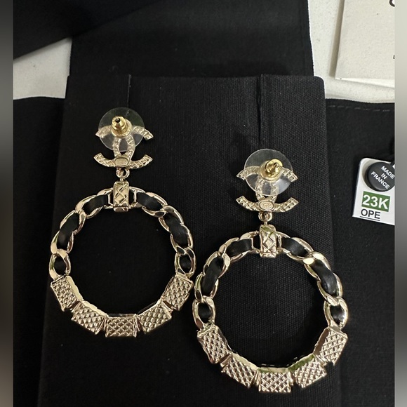 CHANEL 23K Statement Dangle CC Crystal Earrings - Picture 3 of 5